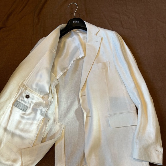 White Eleventy Blazer - Picture 2 of 6